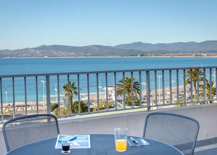 Climatise 2 Pers - Vue - Proche Plage/commerces - Acces Wifi Gratuit - Parking Dispo - Fr-1-466a-34 * Saint-Raphaël